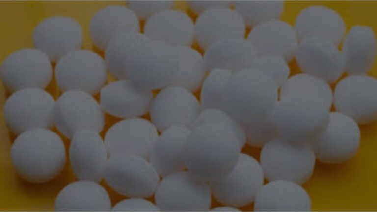 naphthalene w